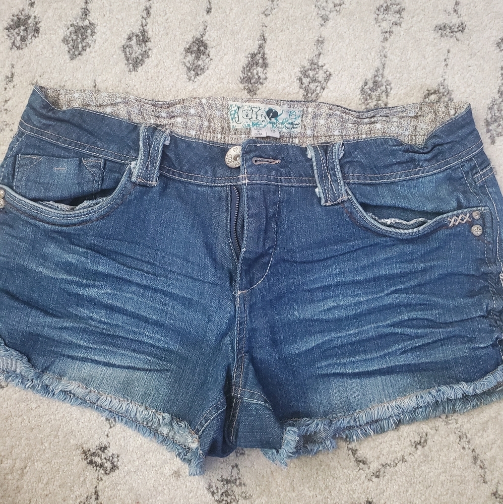 Jolt Jean Shorts